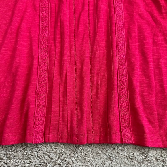 Chico’s Shirt Womens Size 2 Magenta Pleated Lace Top - Picture 5 of 13